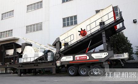 車載流動(dòng)錘式破碎機(jī)多少錢？產(chǎn)量多高？